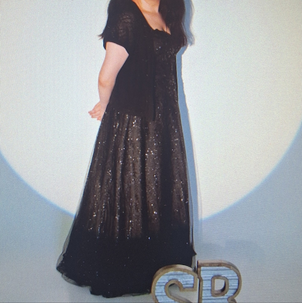 Jules & Cleo Black Sequin A-Line Evening Gown - Picture 10 of 11